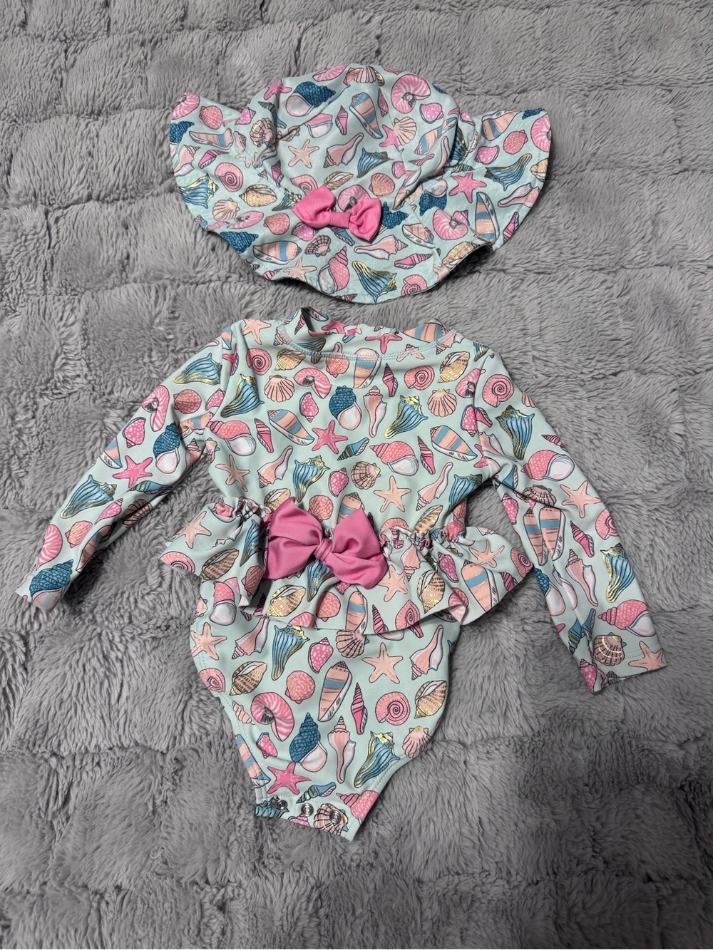 Flapdoodles Pastel Seashell Print Long-Sleeve One-Piece with Pink Bow and Hat
